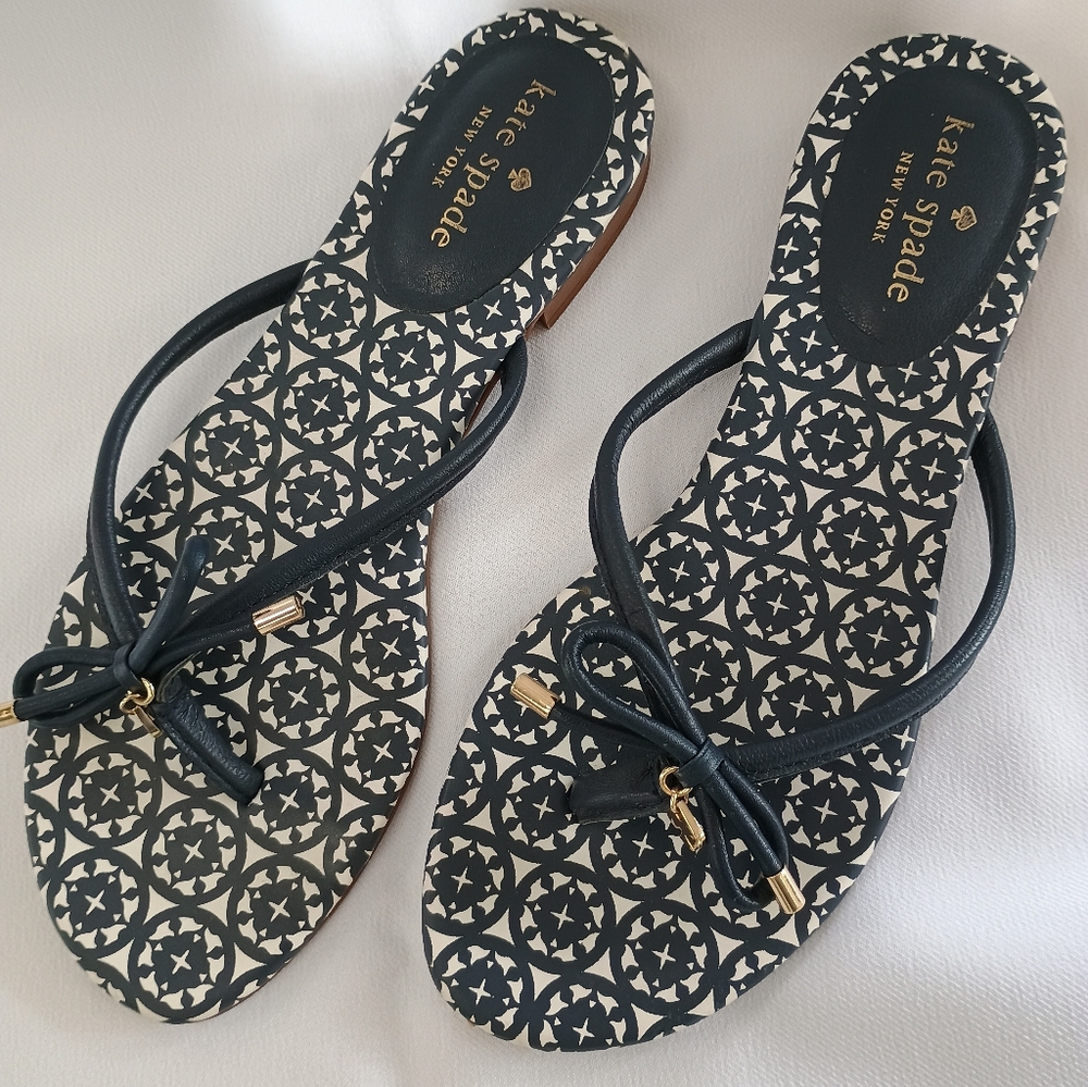 kate spade Navy & White Geometric Bow Thong Sandals